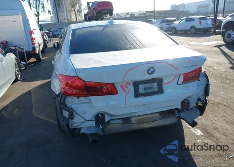 2018 BMW 530E Iperformance z USA, uszkodzony, nr VIN WBAJA9C52JB249125